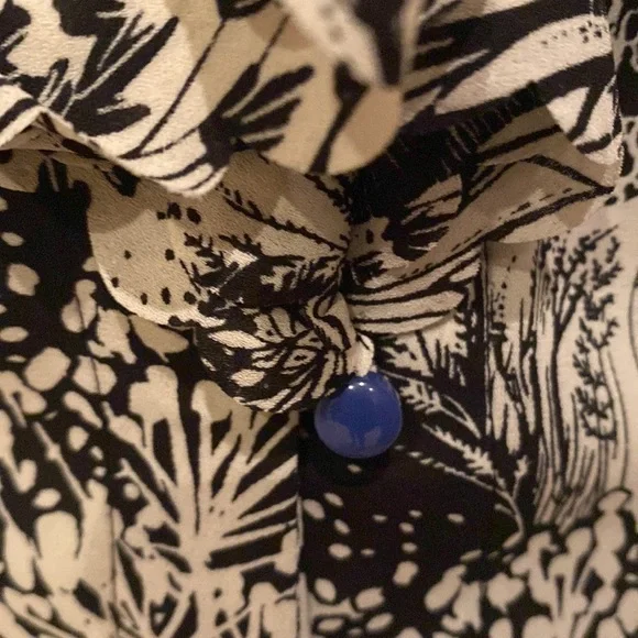 Anthropologie Black and white Pacea ruffle top by HD in Paris - Picture 4 of 7